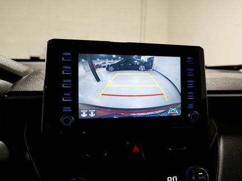 Used 2022 Toyota Corolla Cross XLE image 5