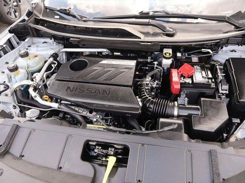 Used 2025 Nissan Rogue SV AWD/4WD image 28