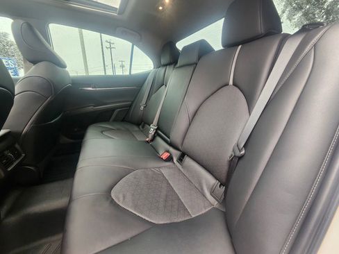 Used 2021 Toyota Camry XSE image 10