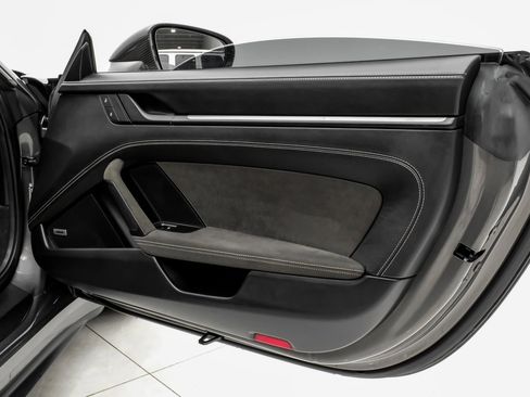 Used 2022 Porsche 911 GT3 image 35