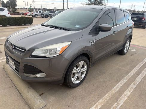 Used 2013 Ford Escape SE image 1