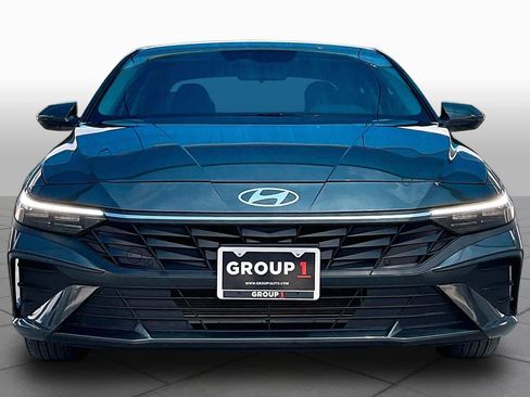 Used 2024 Hyundai Elantra SEL FWD image 4