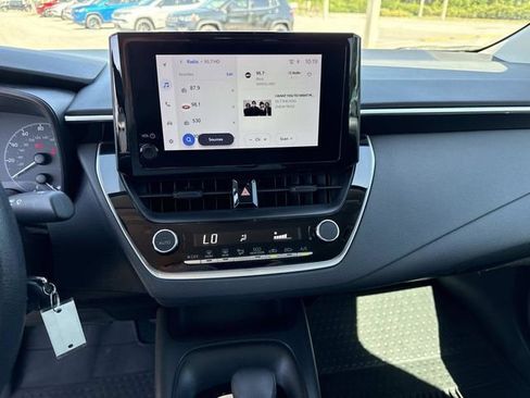 Used 2023 Toyota Corolla LE FWD image 20