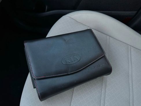 Used 2016 Kia Sorento LX w/ LX Convenience Package image 31