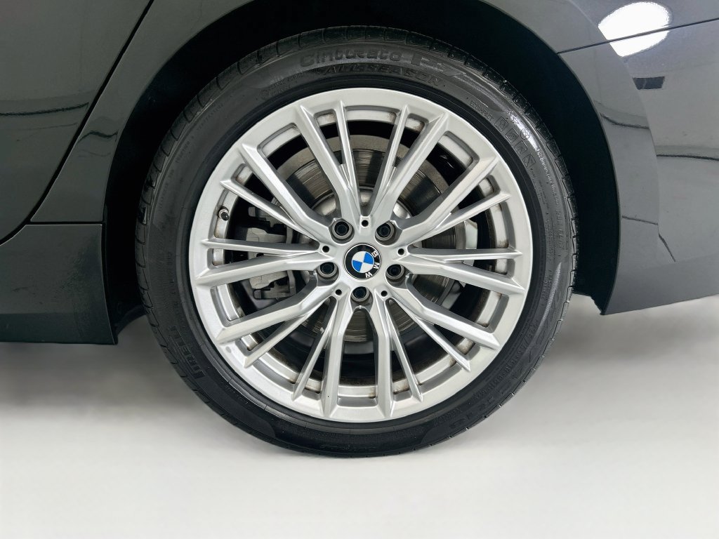 Certified 2023 BMW 330i Sedan w/ Premium Package RWD image 30
