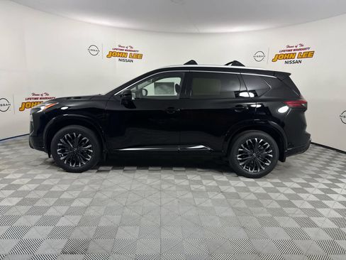 New 2026 Nissan Rogue Platinum w/ Platinum Premium Package image 2