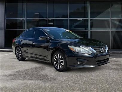 Used 2016 Nissan Altima 2.5 SL w/ 2.5 Technology w/LED Package