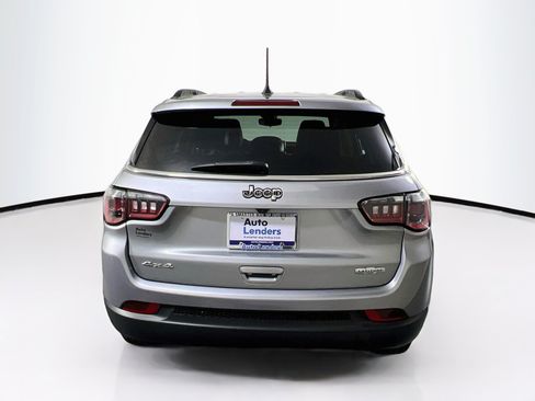 Used 2022 Jeep Compass Latitude AWD/4WD image 6