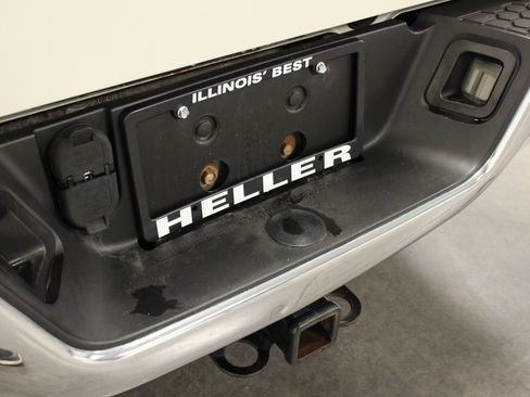 Used 2017 RAM 1500 Laramie image 12