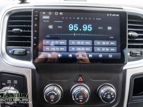 Used 2017 RAM 2500 SLT AWD/4WD image 19