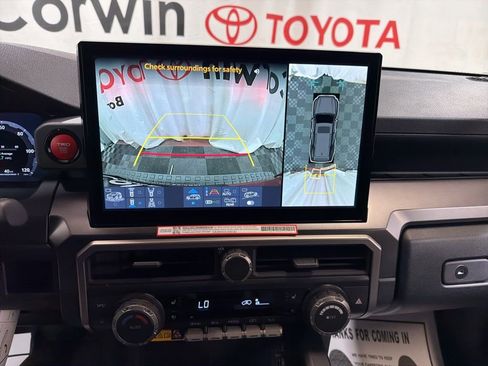 Used 2026 Toyota 4Runner 4WD image 29