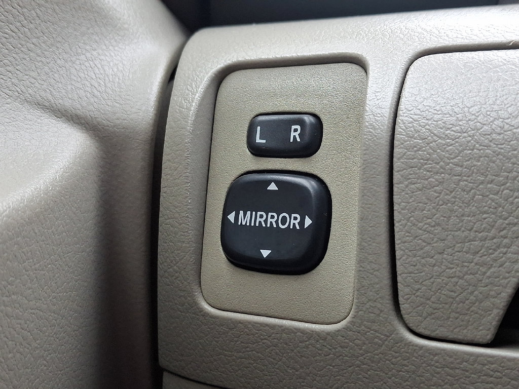 Used 2011 Toyota Camry LE w/ LE Extra-Value Pkg FWD image 21
