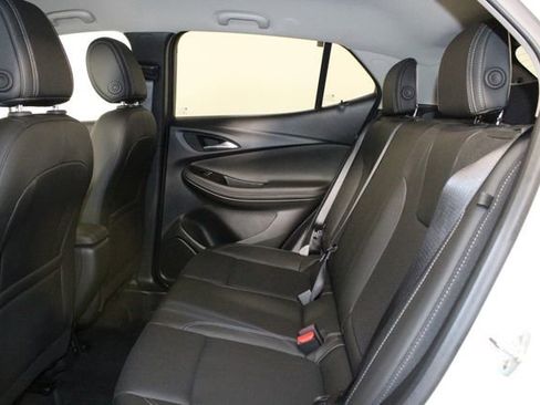 Used 2024 Buick Encore GX Sport Touring image 11