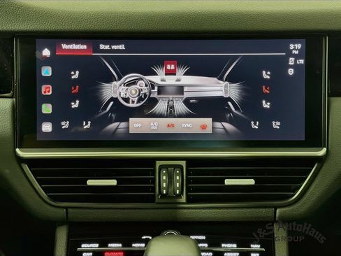 Used 2023 Porsche Cayenne AWD/4WD image 20