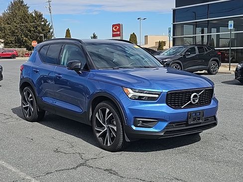Used 2020 Volvo XC40 T5 R-Design w/ Protection Package Premier image 1