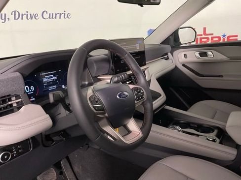New 2025 Ford Explorer Active w/ Active Comfort Package image 13