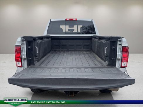 Used 2018 RAM 3500 Big Horn image 23