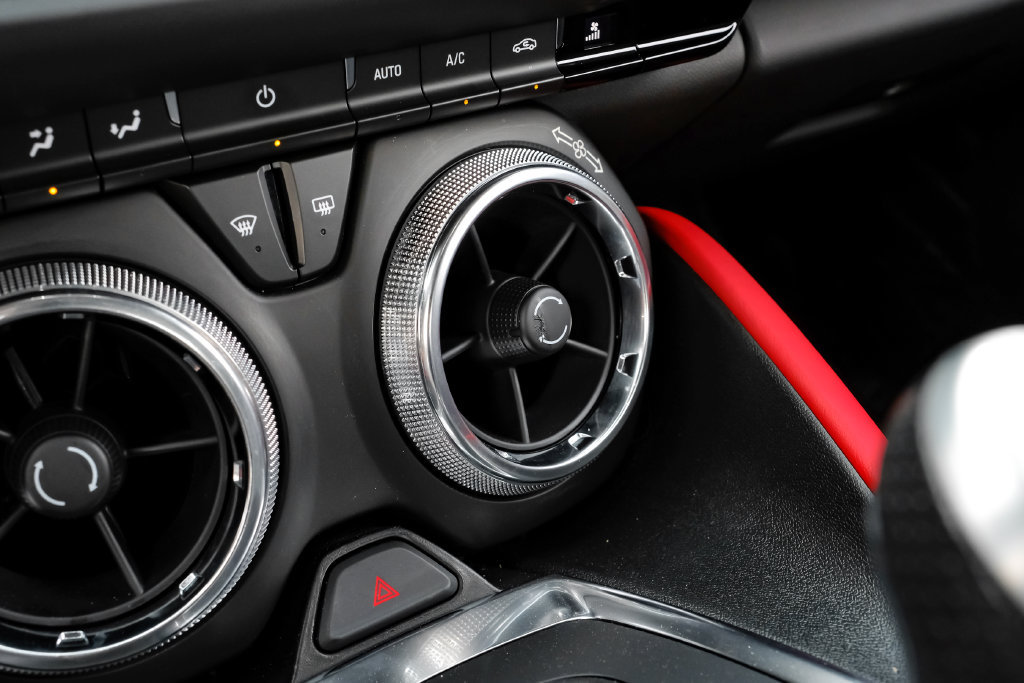 Used 2022 Chevrolet Camaro SS RWD image 22