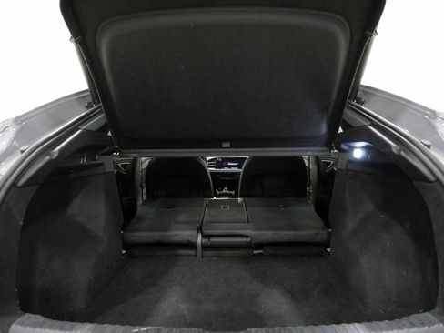 Used 2023 Audi Q4 e-tron Premium image 28