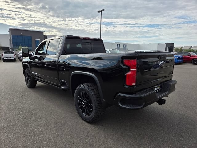 New 2026 Chevrolet Silverado 2500 High Country w/ Midnight Edition AWD/4WD image 3