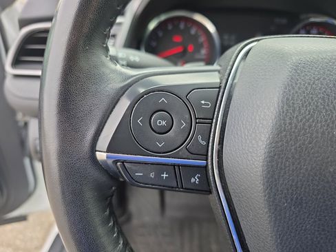 Used 2019 Toyota Camry XSE FWD image 24