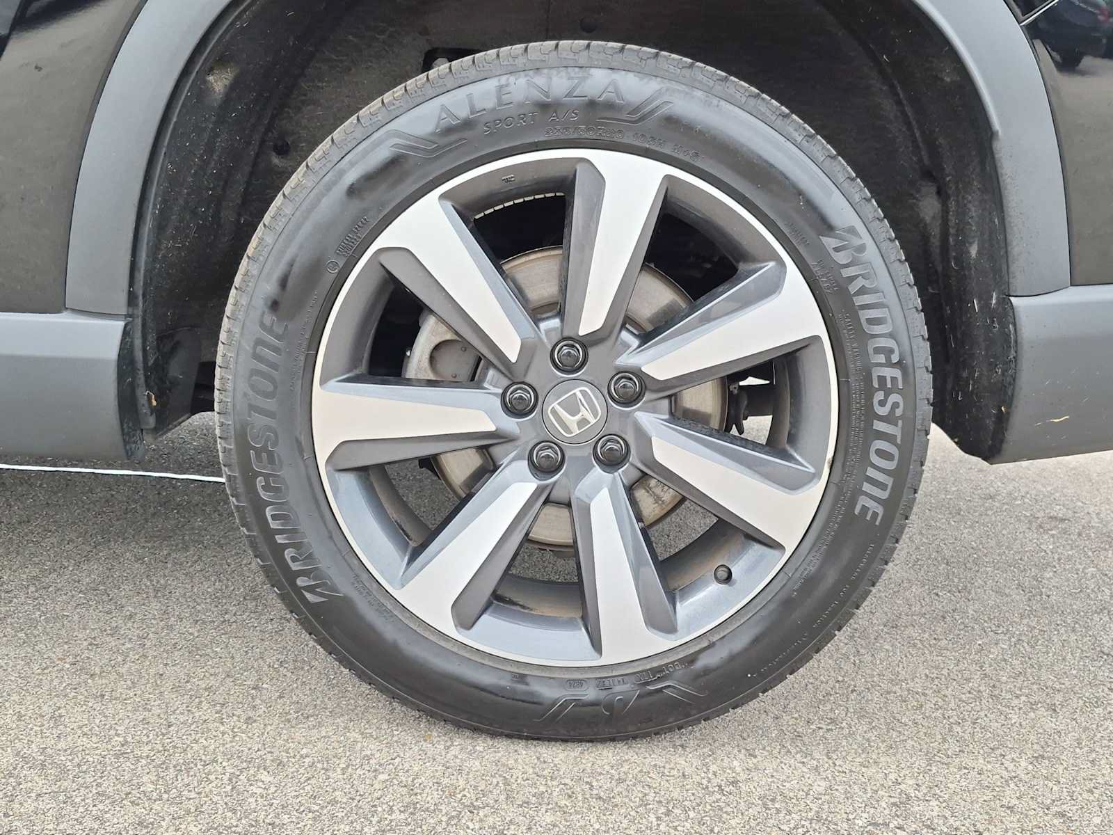 Certified 2025 Honda Pilot Touring image 13