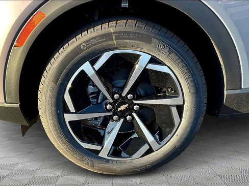 New 2026 Chevrolet Equinox EV LT w/ LPO, All-Weather Mat Package image 15