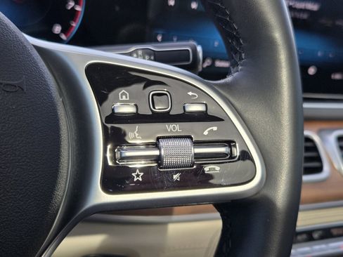 Used 2022 Mercedes-Benz GLS 450 GLS 450 image 25