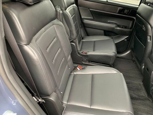 Certified 2025 Hyundai Santa Fe Calligraphy image 14