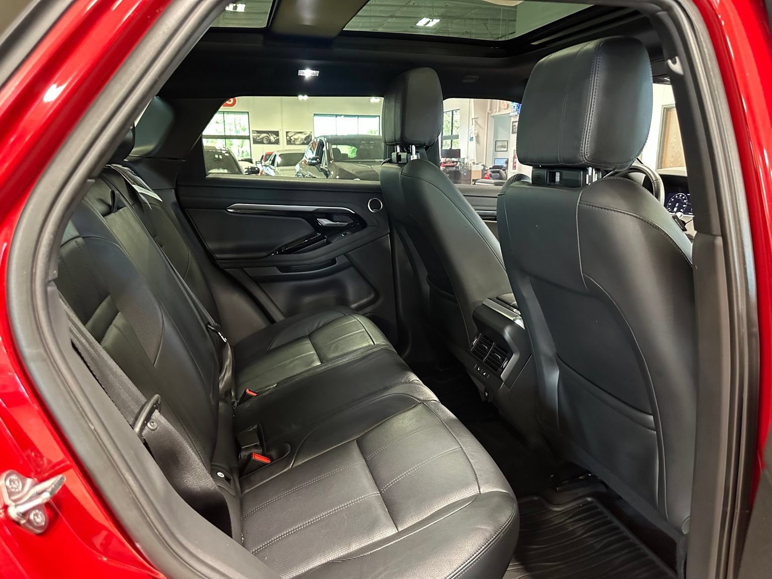 Used 2020 Land Rover Range Rover Evoque SE AWD/4WD image 37