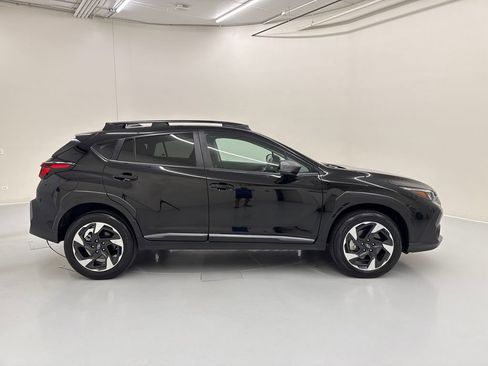 Used 2024 Subaru Crosstrek 2.5i Limited w/ Crosstrek Mirror Package AWD/4WD image 6