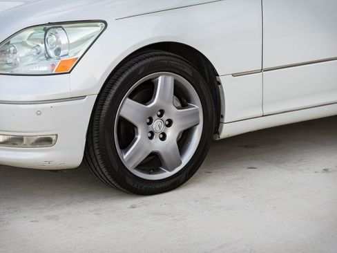 Used 2005 Lexus LS 430 image 33