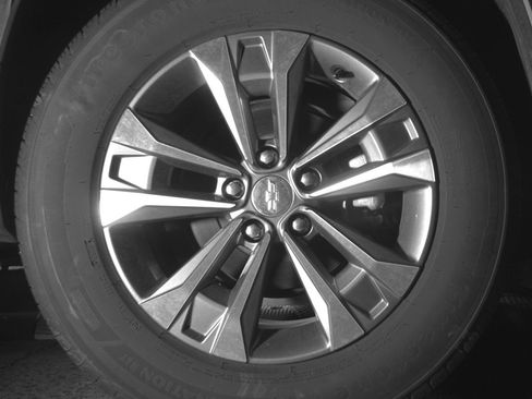 Used 2025 Chevrolet Equinox LT FWD image 15