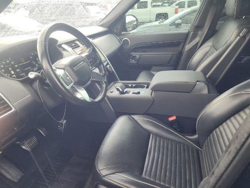 Used 2022 Land Rover Discovery HSE R-Dynamic AWD/4WD image 4