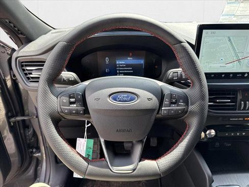 New 2025 Ford Escape ST-Line w/ Equipment Group 301A image 13