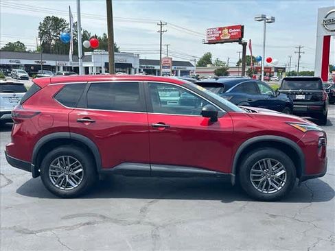 Used 2026 Nissan Rogue S FWD image 2
