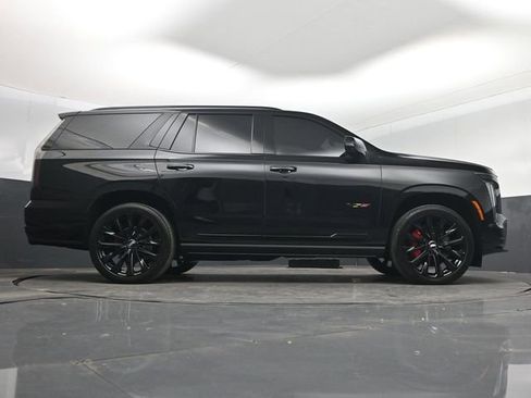 Used 2026 Cadillac Escalade V w/ LPO, ONYX Package AWD/4WD image 16