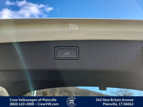 New 2026 Volkswagen Tiguan SE R-Line image 54