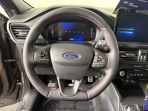 Certified 2024 Ford Escape ST-Line w/ Tech Pack #1 AWD/4WD image 16
