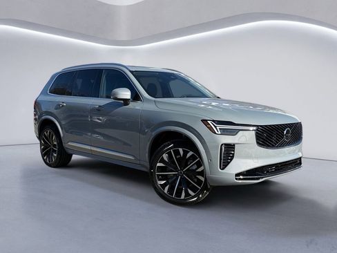 New 2026 Volvo XC90 B6 Ultra w/ Protection Package image 2