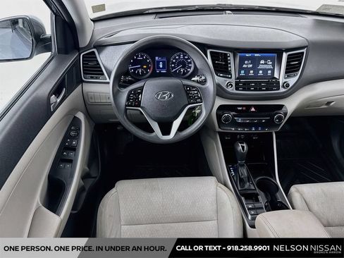 Used 2018 Hyundai Tucson SEL FWD image 21