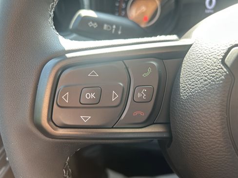 New 2025 Jeep Gladiator Sport image 38