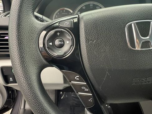 Used 2016 Honda Accord LX image 22
