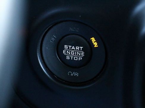 Used 2021 Jeep Wrangler Unlimited Sahara image 12