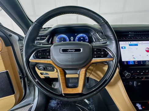 Used 2021 Jeep Grand Cherokee L Summit AWD/4WD image 15