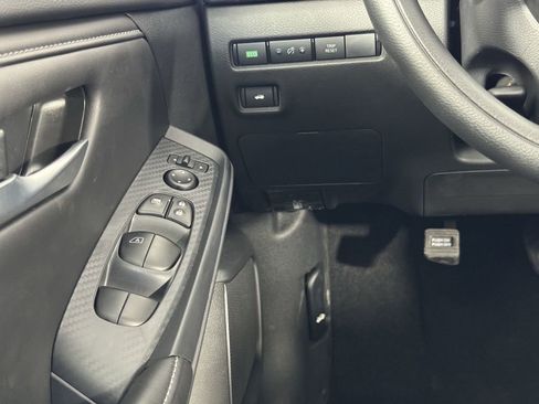 New 2025 Nissan Sentra SV image 25