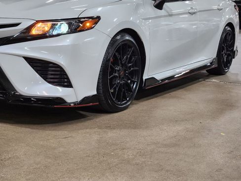 Used 2023 Toyota Camry XSE image 18