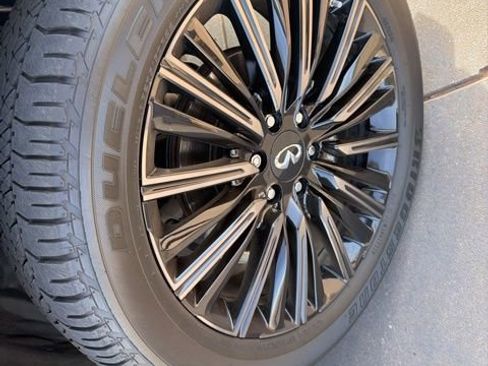 Used 2019 INFINITI QX80 Limited w/ All-Season Package image 11