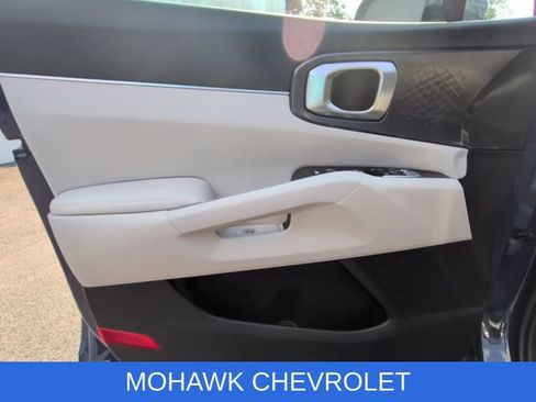 Used 2024 Kia Sorento S AWD/4WD image 23
