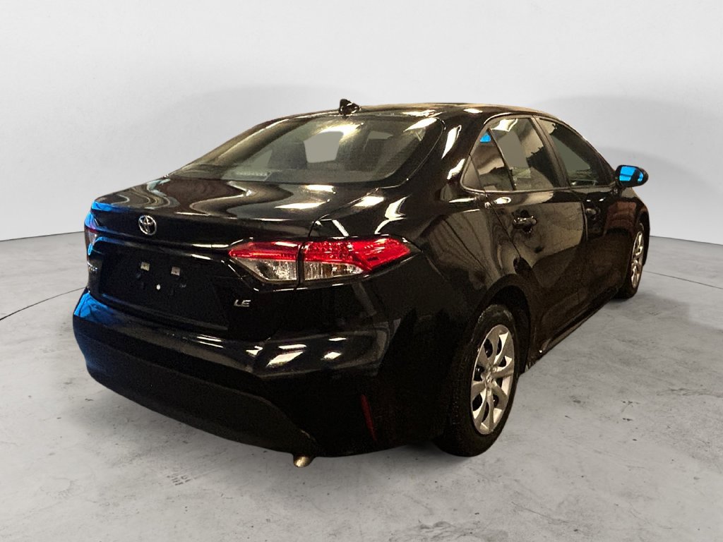 Used 2024 Toyota Corolla LE FWD image 5